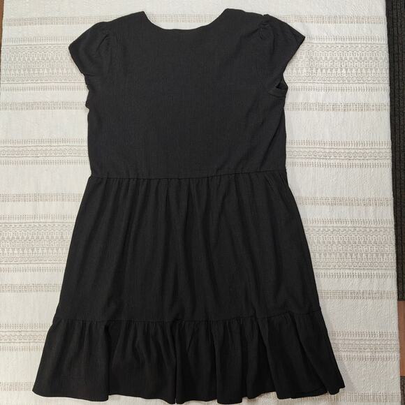 52seven Black Ruffle Hem Dress Comfy Casual Short Sleeve Size L - Picture 2 of 6